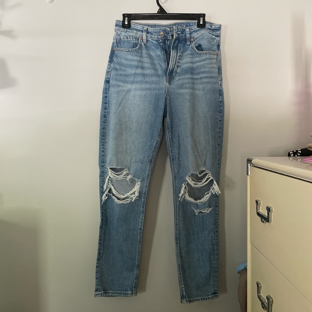 american eagle ripped jeans size 4